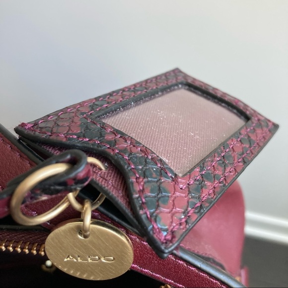👜Burgundy Aldo Tote Bag With Tons of Storage 👜 - Picture 3 of 8